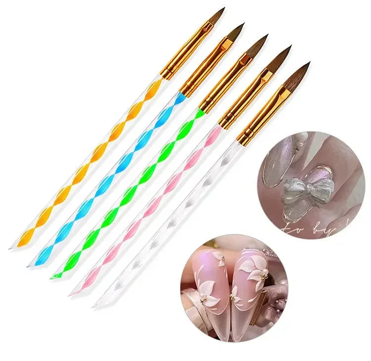 Ensemble de brosses à ongles